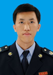 李泳东