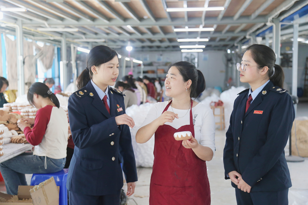 五华：五华县局深入出口企业开展宣传辅导
