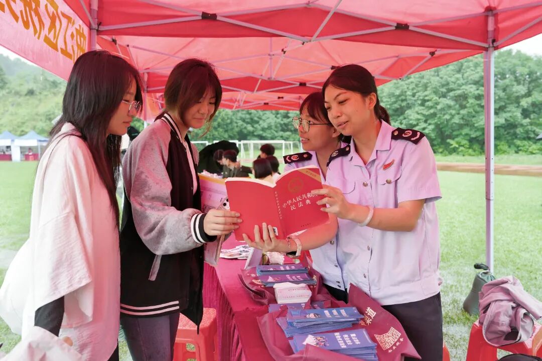 民法典宣传月 | 广东税务部门多形式开展民法典宣传活动