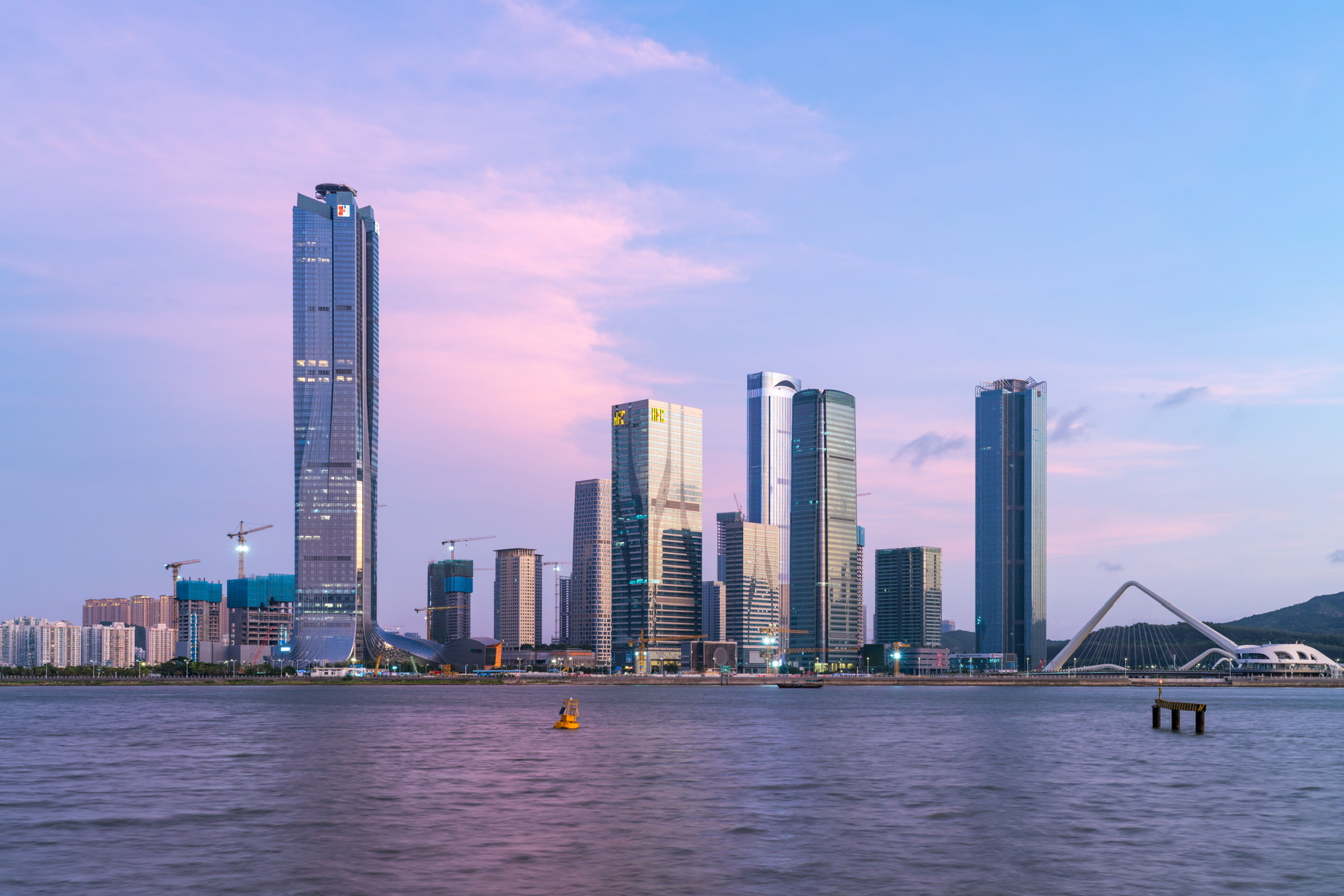 为广东挺起“产业脊梁”注入更加强劲的税务力量