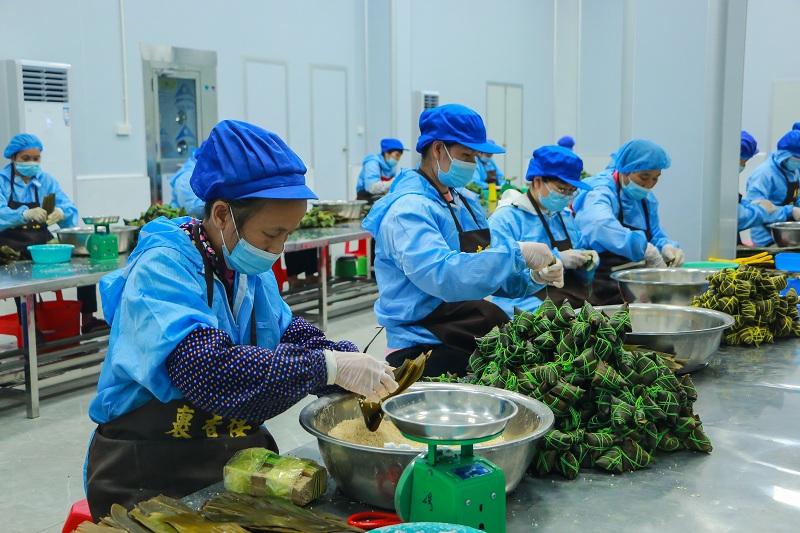 中国报道：肇亮诚信路 裹蒸粤出彩