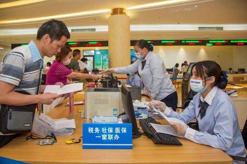 肇庆端州：“一窗联办”提升群众满意度